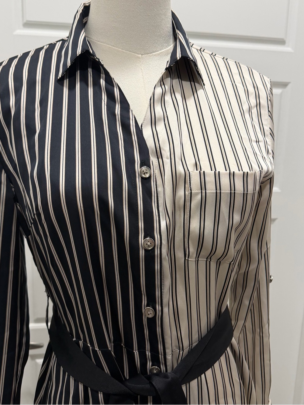 Two-Tone Striped Long Sleeve Shirt Dress with Waist Tie Black & White w/Pockets - Picture 3 of 9